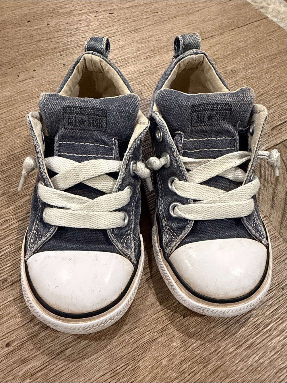Converse Toddler Navy Canvas Low-Top Sneakers with White Toe